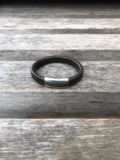 Men's brown leather bracelet